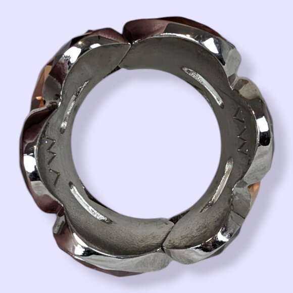 Vera Wang Faceted Stone Stretch Bottle Topper - Picture 3 of 4